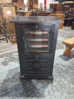 MUSIC CABINET