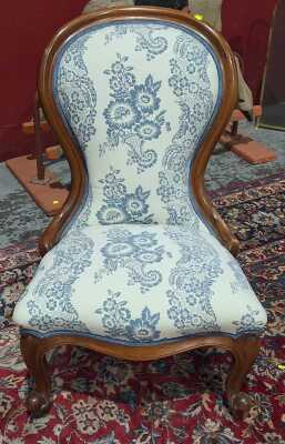 NURSING CHAIR