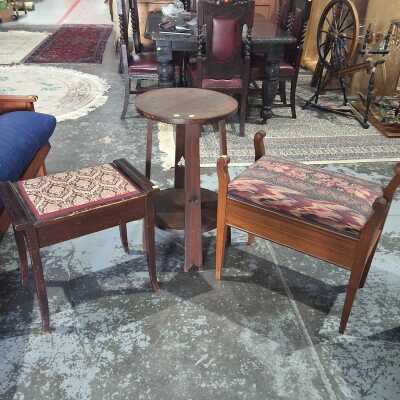 PIANO STOOLS AND TABLE