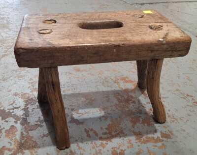 MILKING STOOL