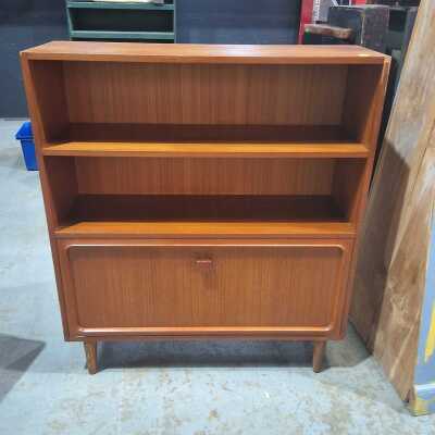 BOOKSHELF