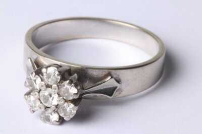 GOLD & DIAMOND RING