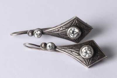 SILVER EARRINGS