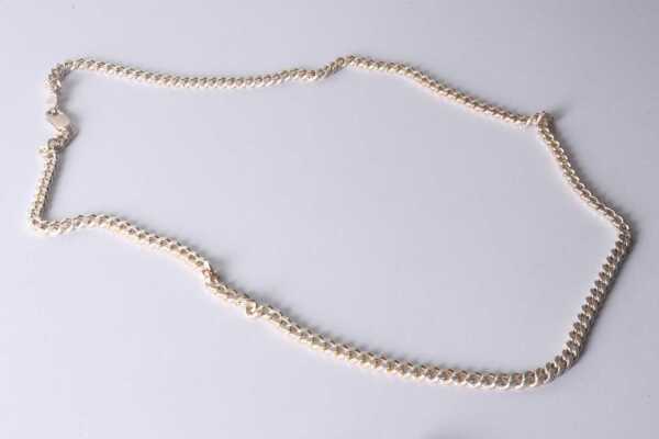 SILVER NECKLACE