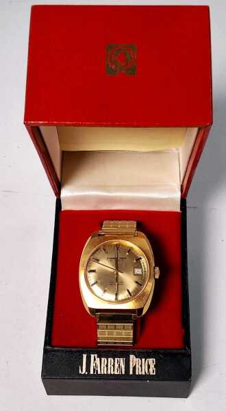 WRIST WATCH