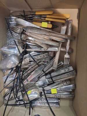 FLATWARE