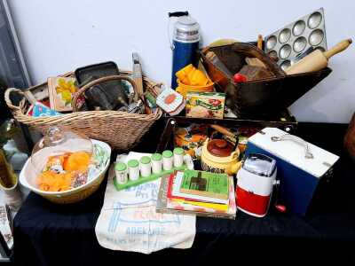 VINTAGE KITCHENWARES
