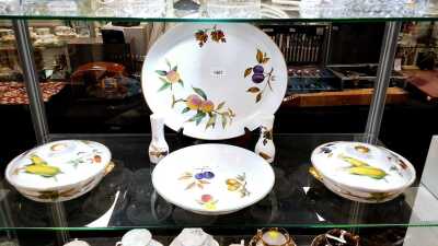 ROYAL WORCESTER SERVINGWARE