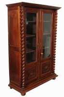 ENCLOSED DISPLAY CASE - 3
