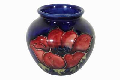 MOORCROFT ANEMONE VASE