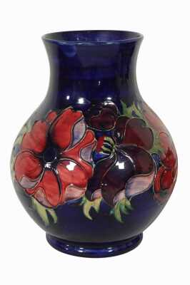 MOORCROFT ANEMONE VASE