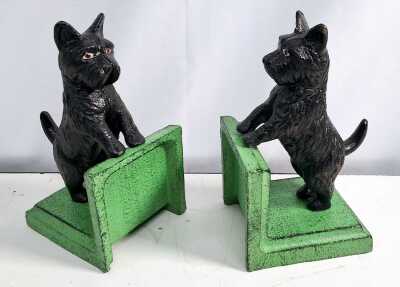 BOOK ENDS