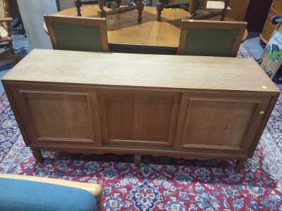 SIDEBOARD