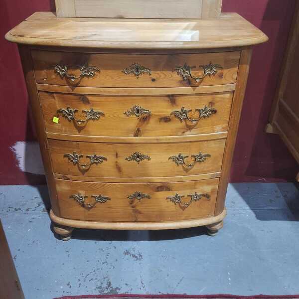 STRIPPED PINE CHEST
