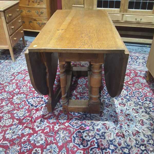 GATELEG TABLE