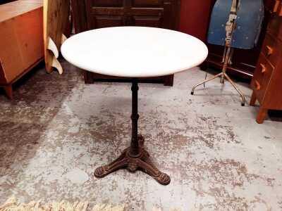 OCCASIONAL TABLE