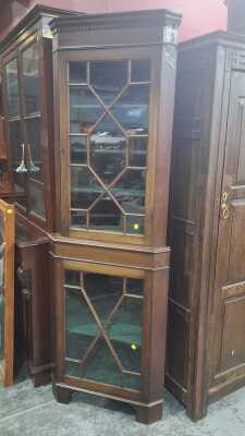 CORNER CABINET