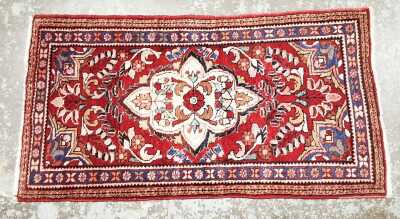 PERSIAN HALL RUG