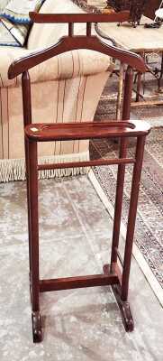 VALET STAND