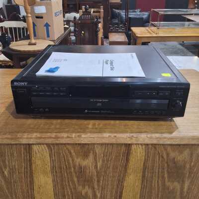 CD PLAYER