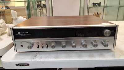 TOSHIBA STEREO RECEIVER