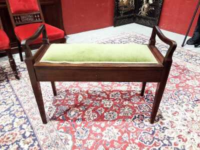 PIANO STOOL