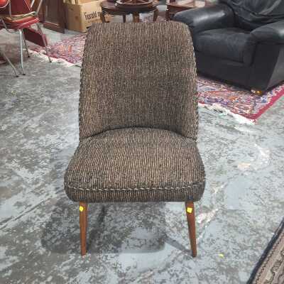 EASY CHAIR