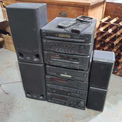 STEREO EQUIPMENT