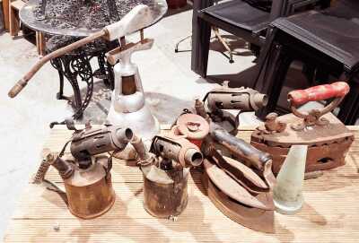 VINTAGE LOT