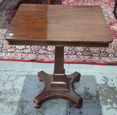 OCCASIONAL TABLE