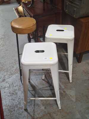 STOOL LOT