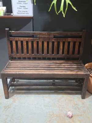 BENCH SEAT