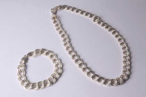 SILVER NECKLACE BRACELET SET