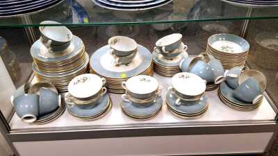 ROYAL DOULTON DINNERWARE