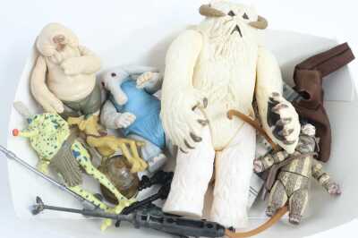 STAR WARS FIGURES