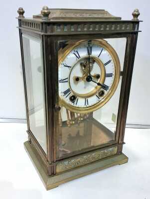 MANTEL CLOCK