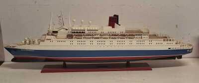 MODEL SHIP