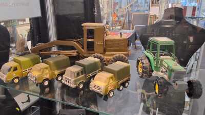 TONKA & BUDDY L TOYS