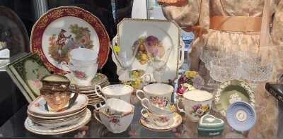 CHINA AND GLASSWARE