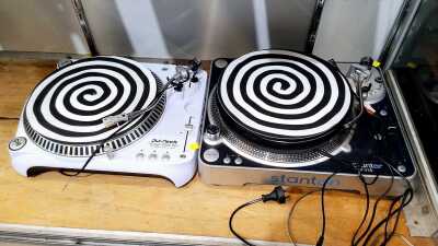 TURNTABLES