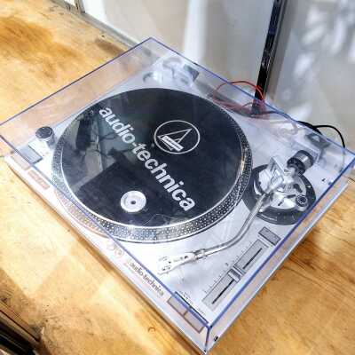 TURNTABLE