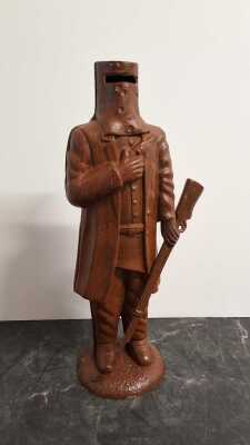 STATUE