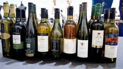 ASSORTED WHITE WINES