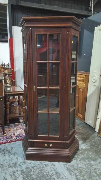DISPLAY CABINET