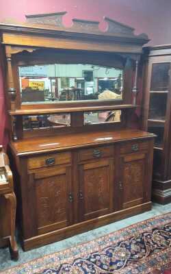 SIDE BOARD