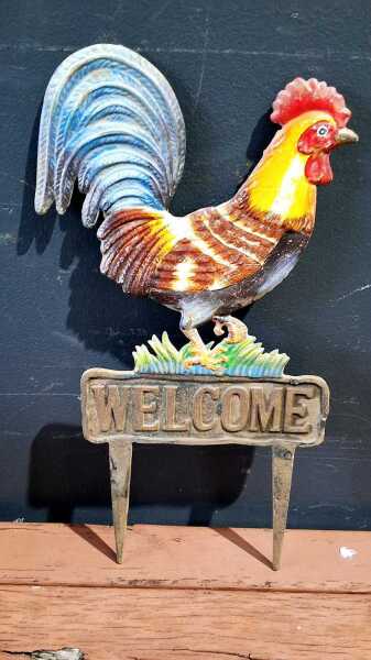 WELCOME ROOSTER