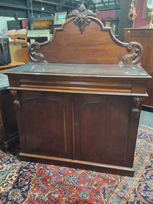 CHIFFONIER