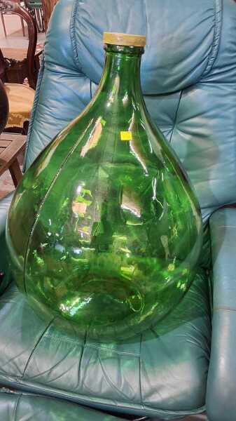 DEMIJOHN