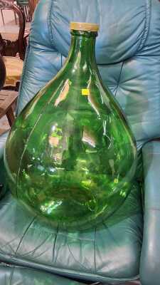DEMIJOHN