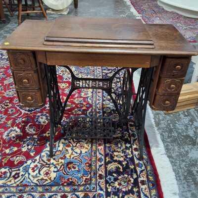 SEWING MACHINE